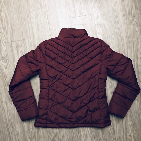 Women Gap Puffer Jacket - Picture 2 of 4